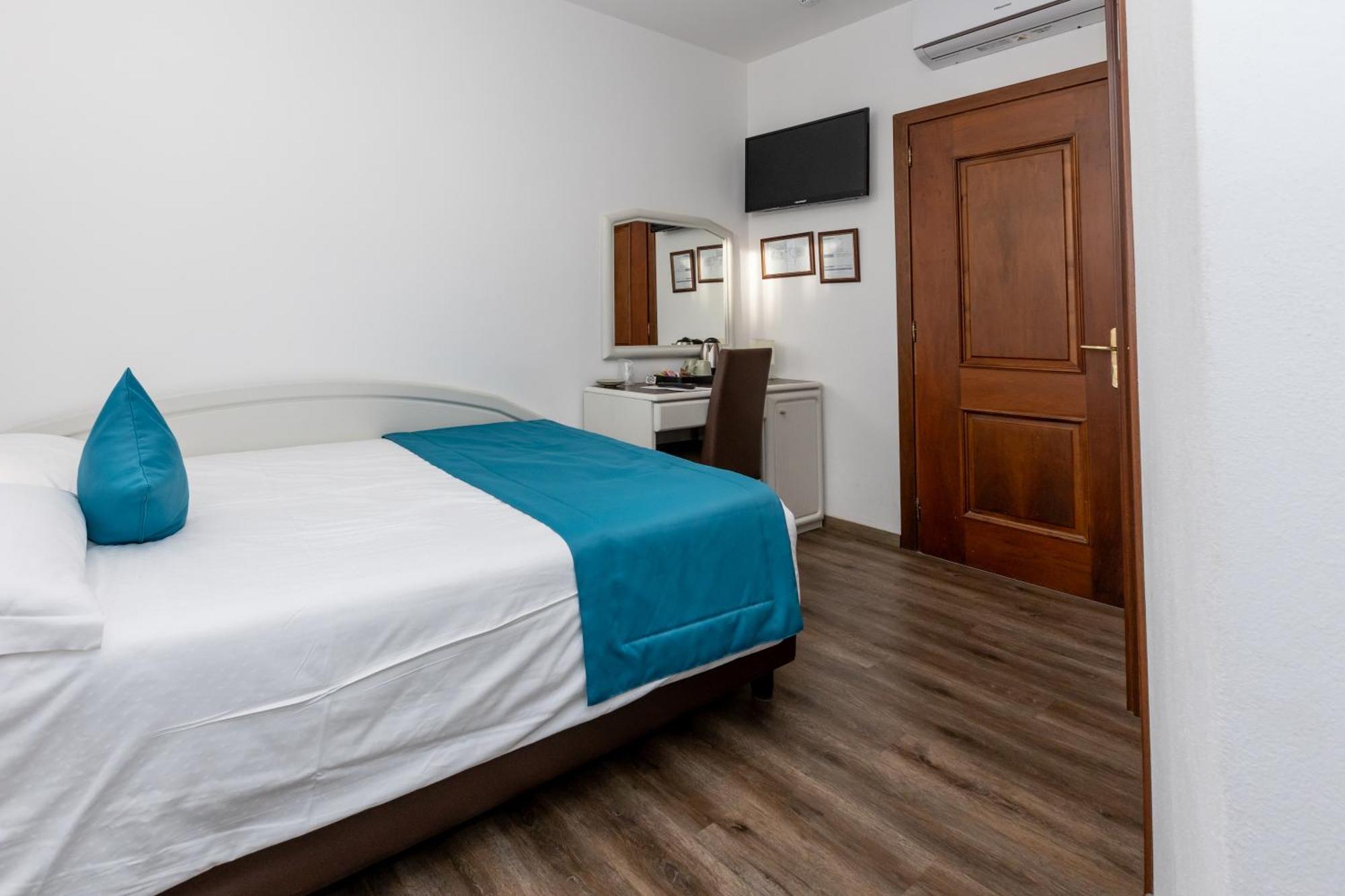 Hotel Cappello E Cadore